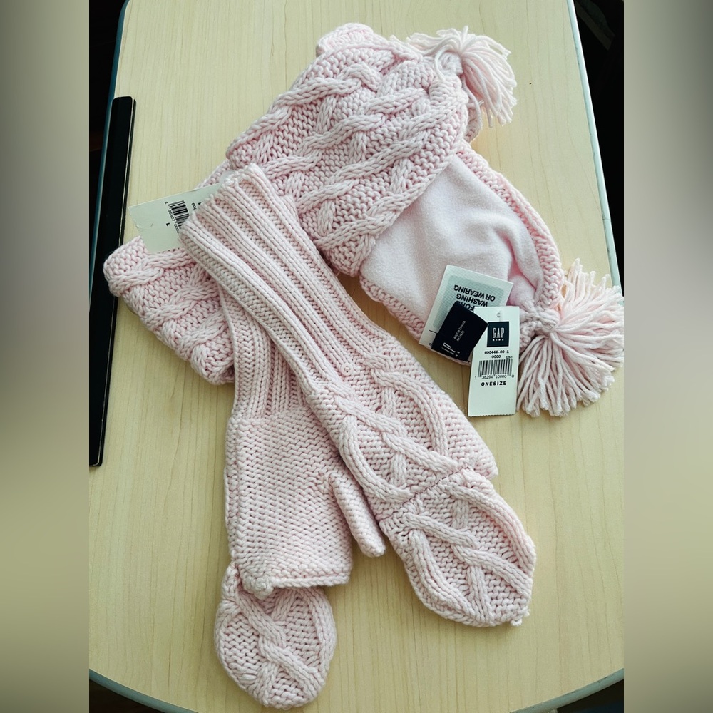 GAP Kids: Girls Cozy Pink Knit Scarf and Mittens Set - ONE SIZE